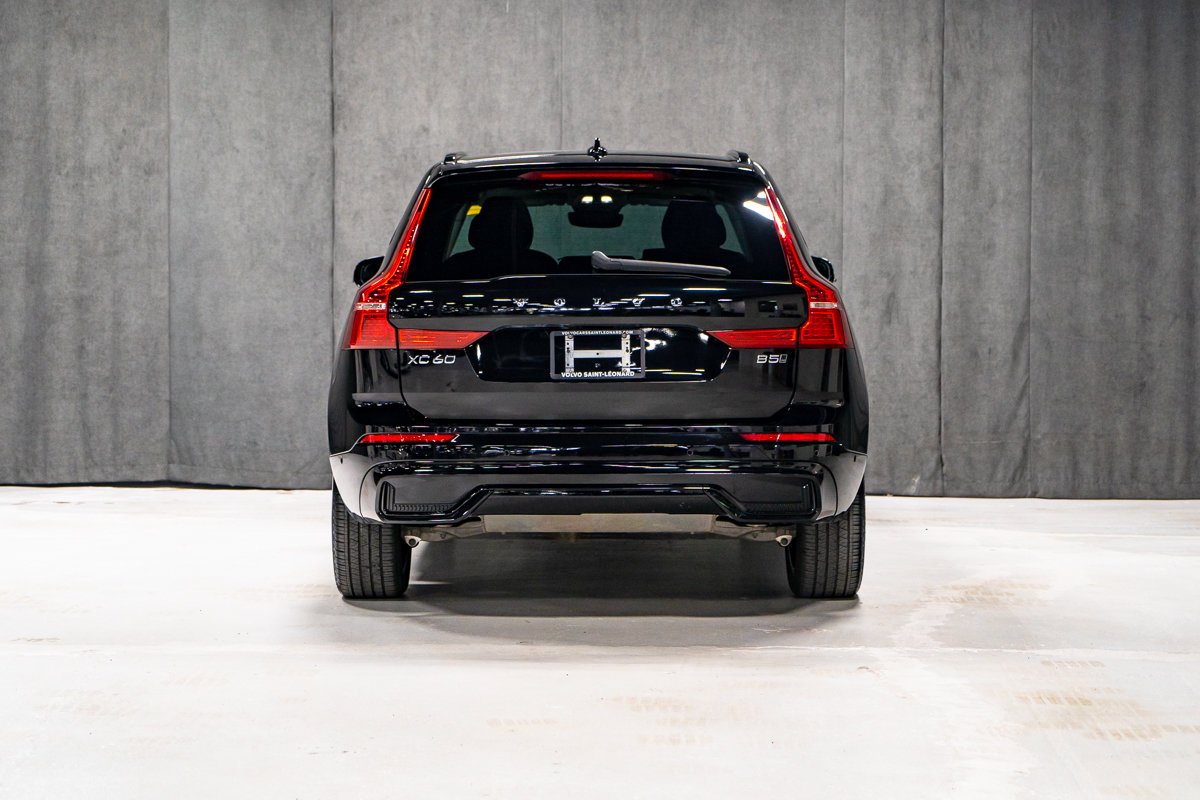 Volvo XC60 B5 PLUS DARK CLIMAT HARMAN KARDON 2025 Noir Montréal - photo #5