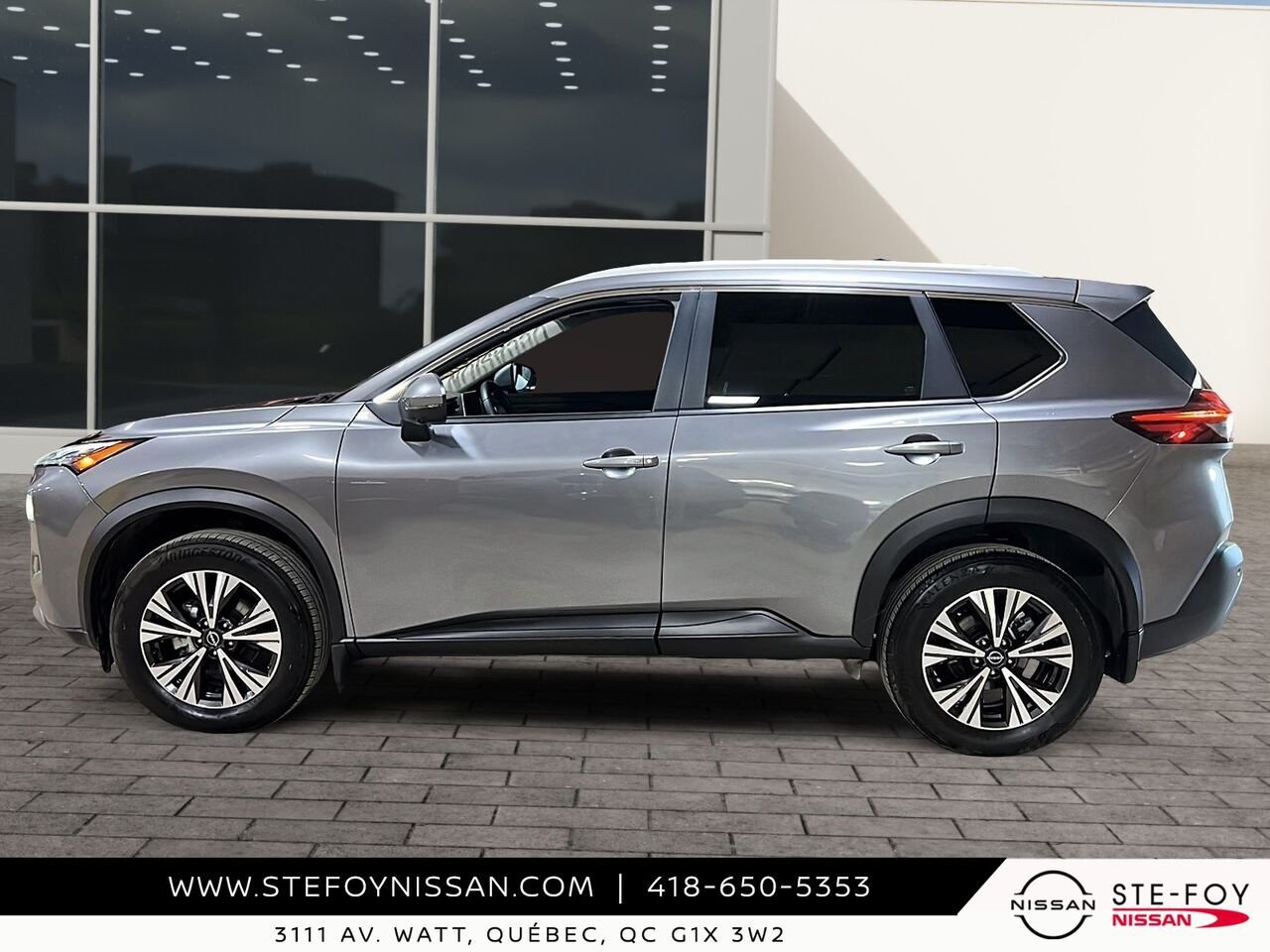 2023 Nissan Rogue Grey Ste-Foy - photo #4