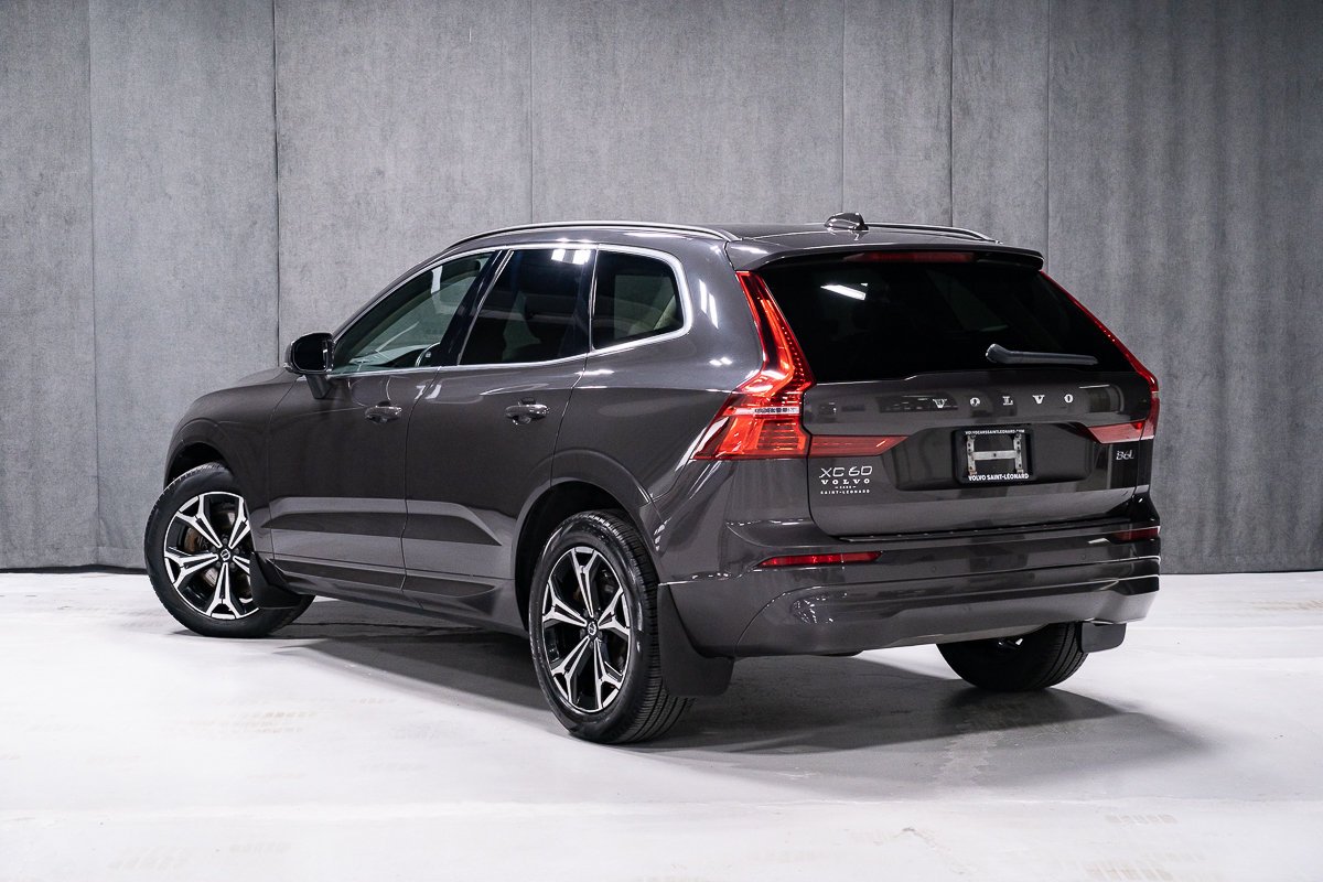 2022 Volvo XC60 B6 MOMENTUM PREMIUM CLIMAT HARMAN KARDON Grey Montreal - photo #3