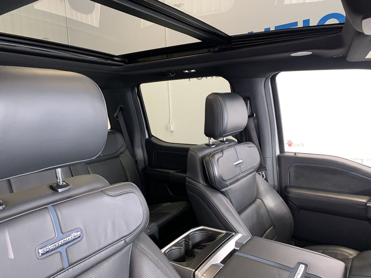 2024 Ford F-150 PLATINUM Grey Châteauguay - photo #19