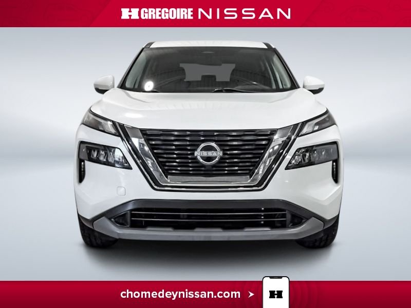 2022 Nissan Rogue White Laval - photo #1