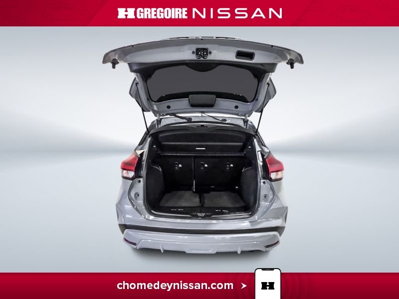 2023 Nissan Kicks Grey Laval - photo #26
