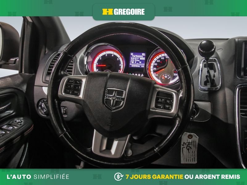 2020 Dodge GR Caravan White Laval - photo #19