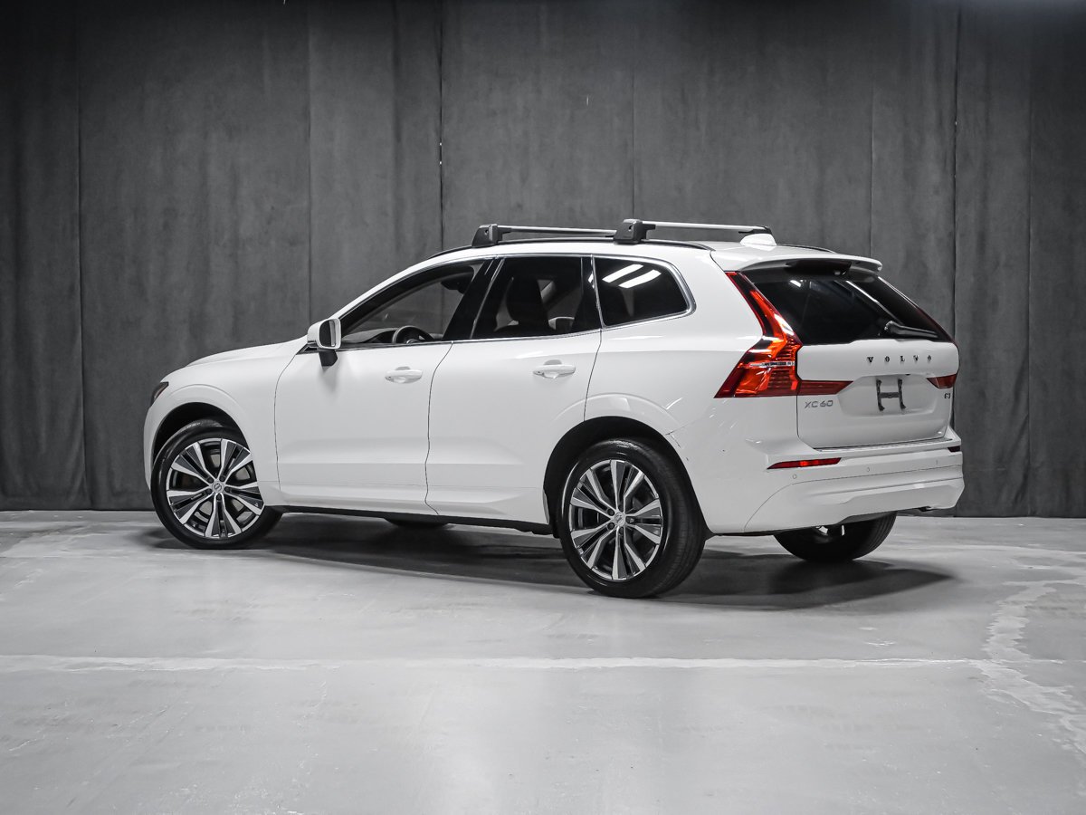 2022 Volvo XC60 B6 MOMENTUM CLIMATE White Montreal - photo #3