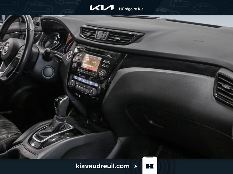 Nissan Qashqai 2017 Rouge Blainville - photo #24