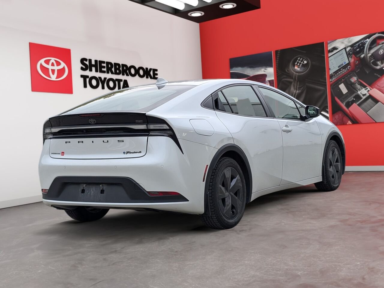 Toyota Prius Prime SE/SIÈGES CHAUFFANTS/VOLANT CHAUFFANT/AC/BLUETOOTH/CAMERA DE RECUL 2023 Blanc Sherbrooke - photo #3