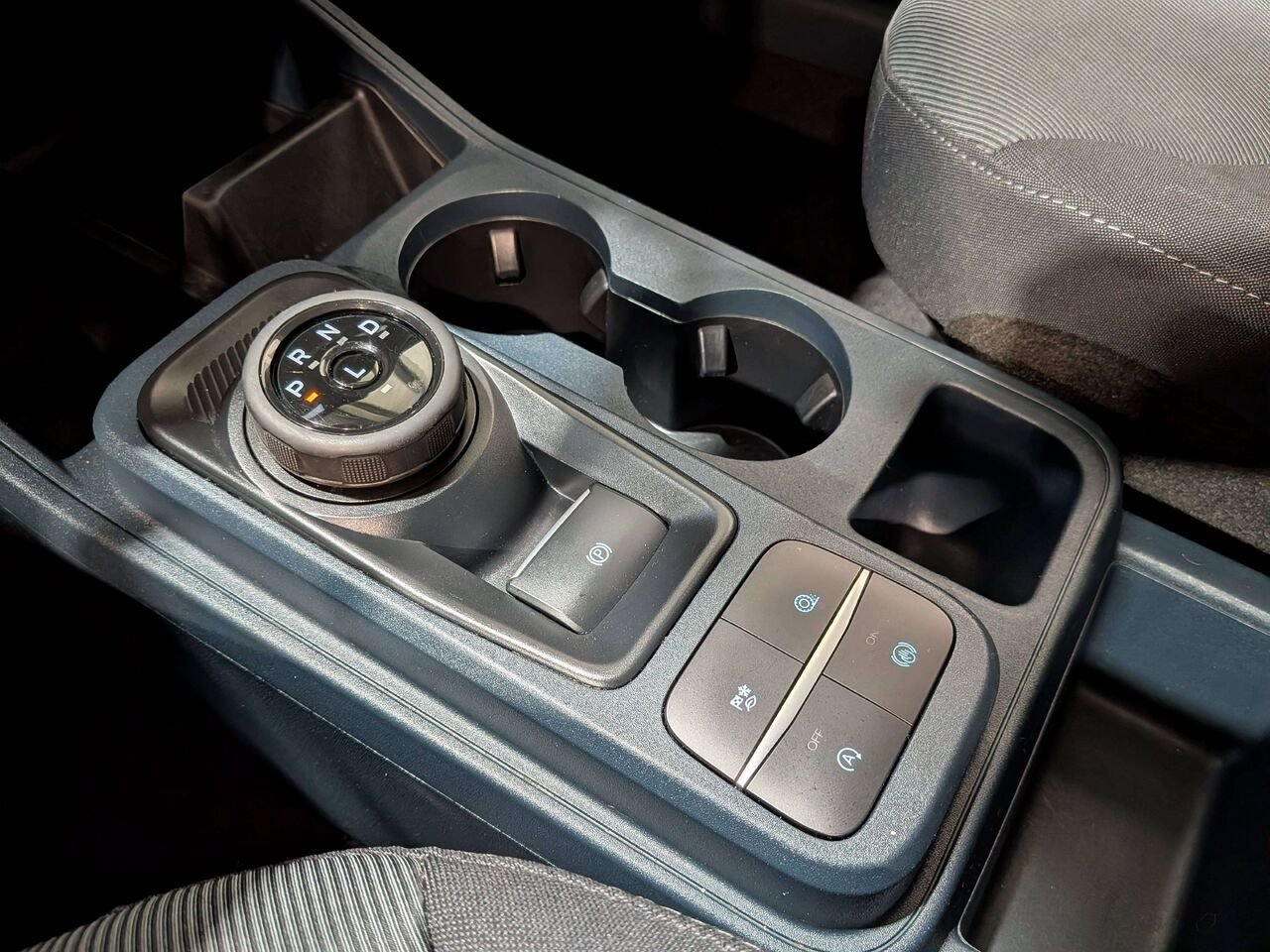 2022 Ford Maverick LARIAT AWD SuperCrew Black Val-David - photo #27