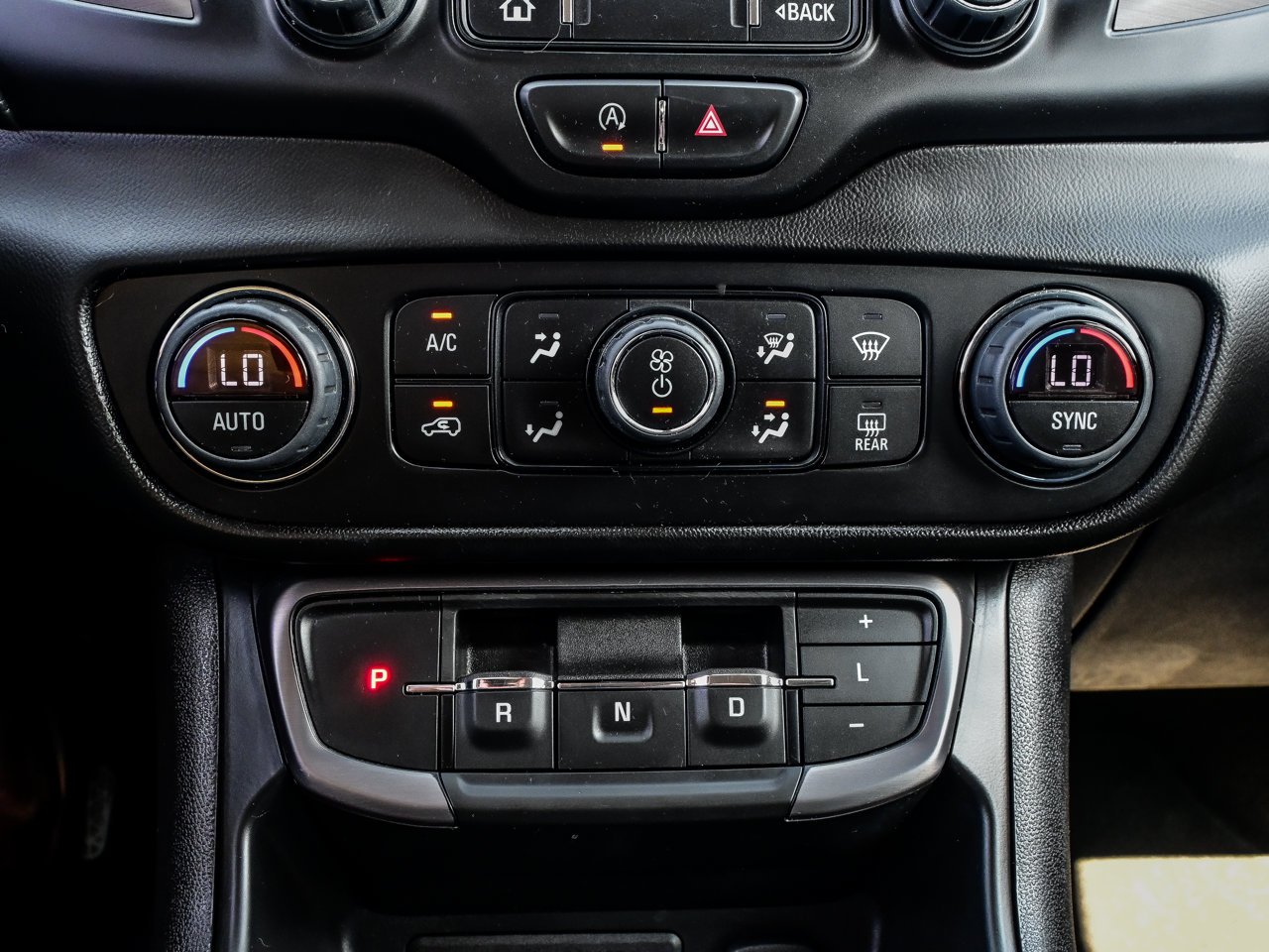 2022 GMC Terrain AWD 4dr AT4 Black Sherwood Park - photo #30