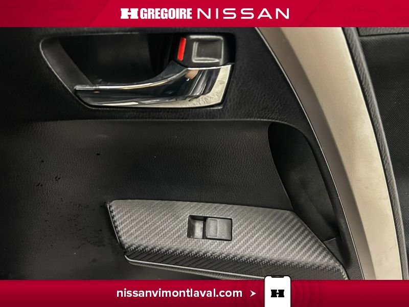 2015 Toyota Rav 4 Grey Laval - photo #14