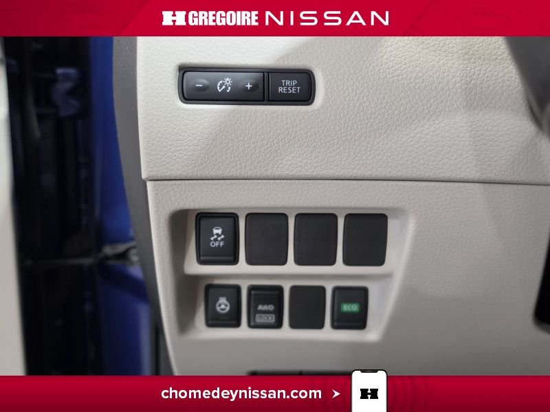 Nissan Qashqai CR7320 | SL AWD Cuir Toit Bancs Chauffants À Partir 2.99% 2018 Bleu Laval - photo #15