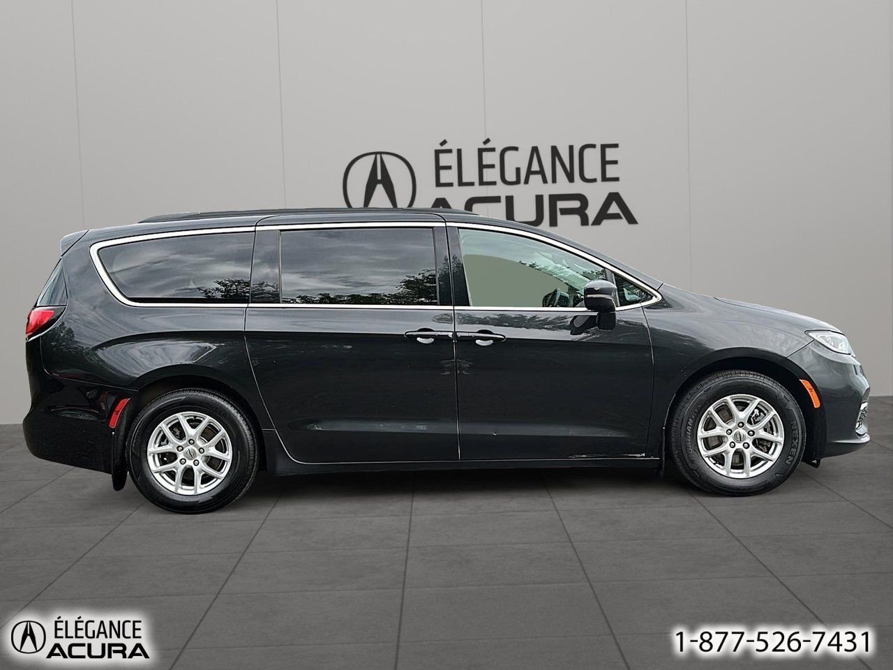 Chrysler Pacifica Touring L | A8787 2022 Noir Granby - photo #3