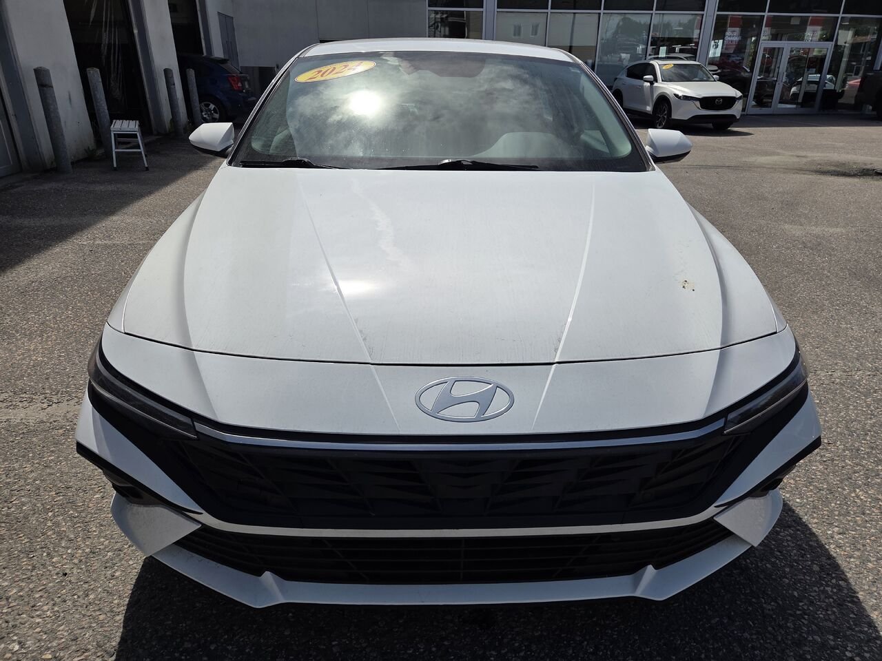 Hyundai Elantra 2024 Blanc Mont-Laurier - photo #1
