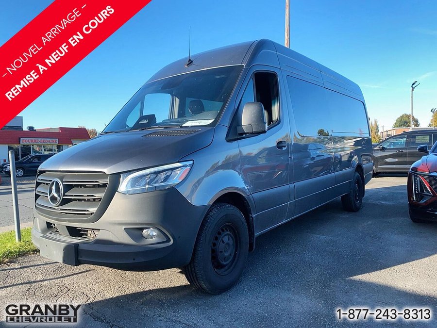 Mercedes-Benz Sprinter fourgonnette utilitaire 2500 4 cyl. en ligne diesel toit surélevé 170 po 2025 Gris