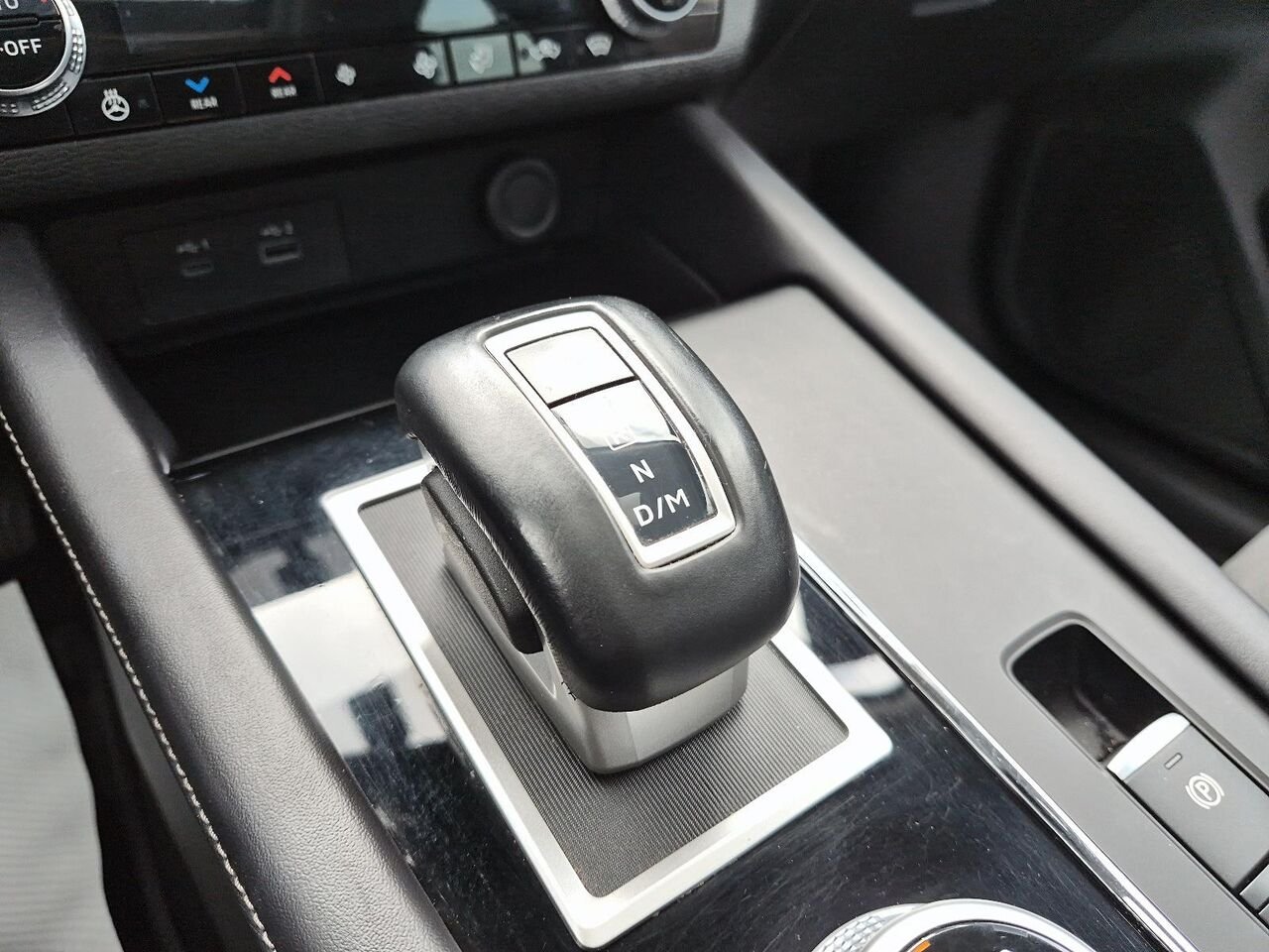 2023 Mitsubishi Outlander White Saint-Jérôme - photo #14