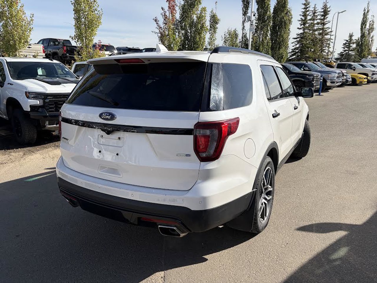 2016 Ford Explorer 4WD 4dr Sport White Sherwood Park - photo #4