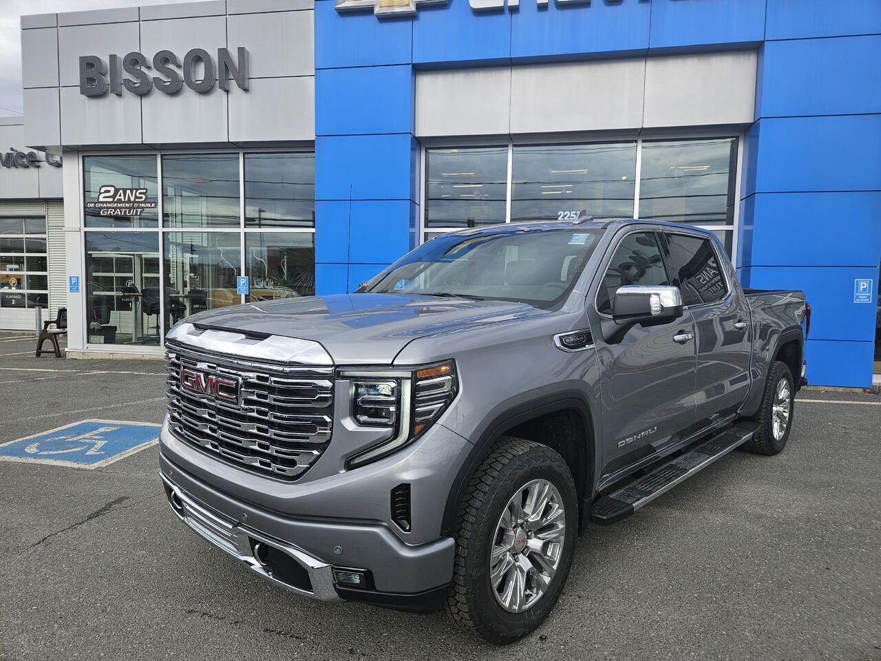 2026 GMC Sierra 1500 Denali cabine multiplace 4RM 147 po Sterling Metallic Thetford Mines - photo #0