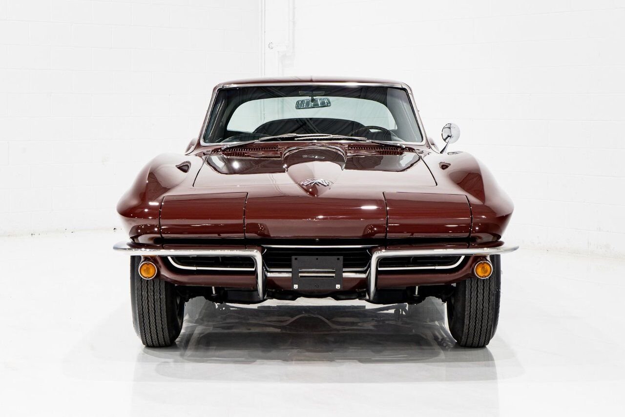 Chevrolet Corvette Fuelie Matching# HG Suffix 327/375HP **PRICE IN USD** 1965 Rouge Montréal - photo #2
