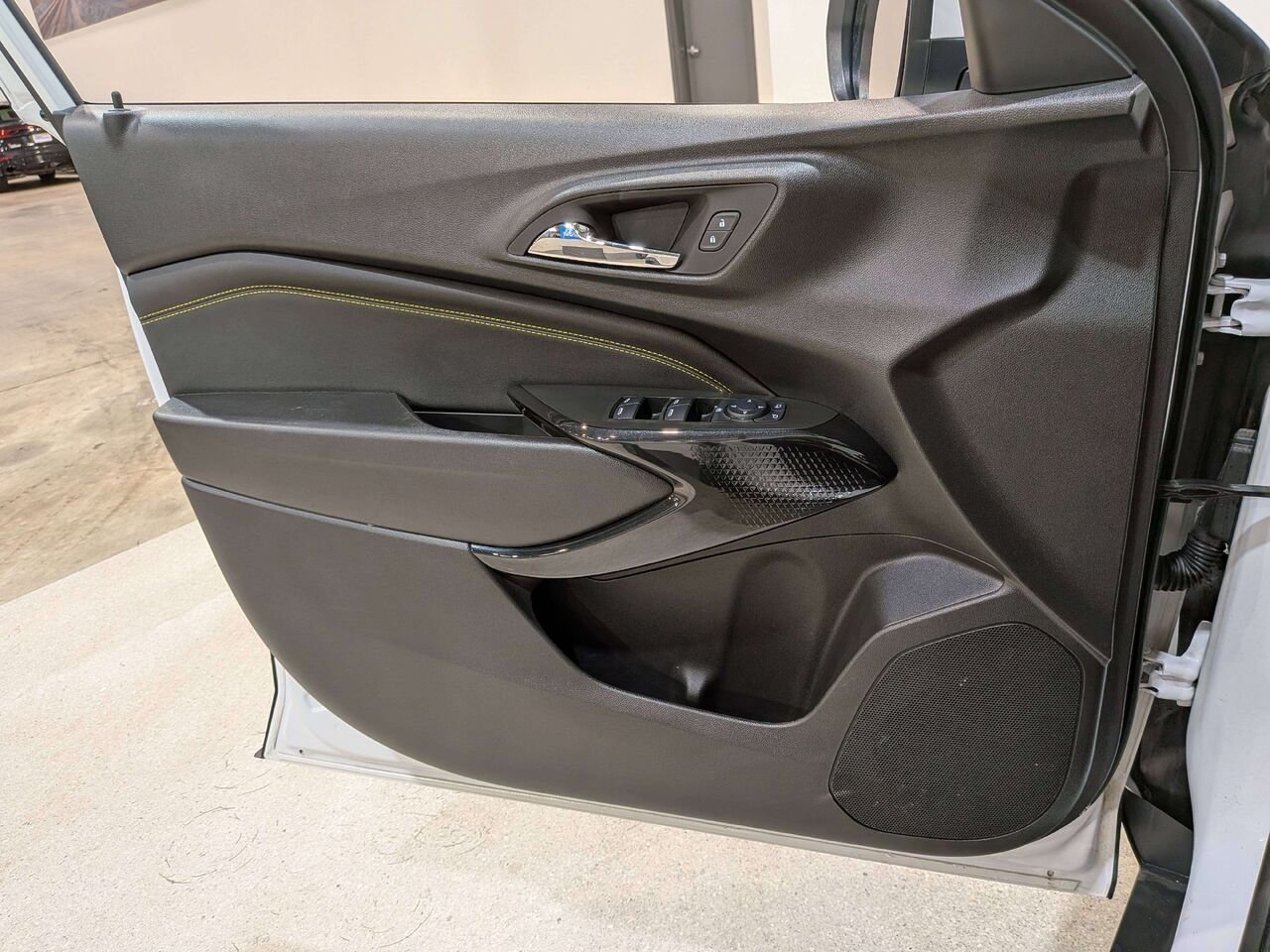 Chevrolet Trax 2025 Blanc Val-David - photo #30