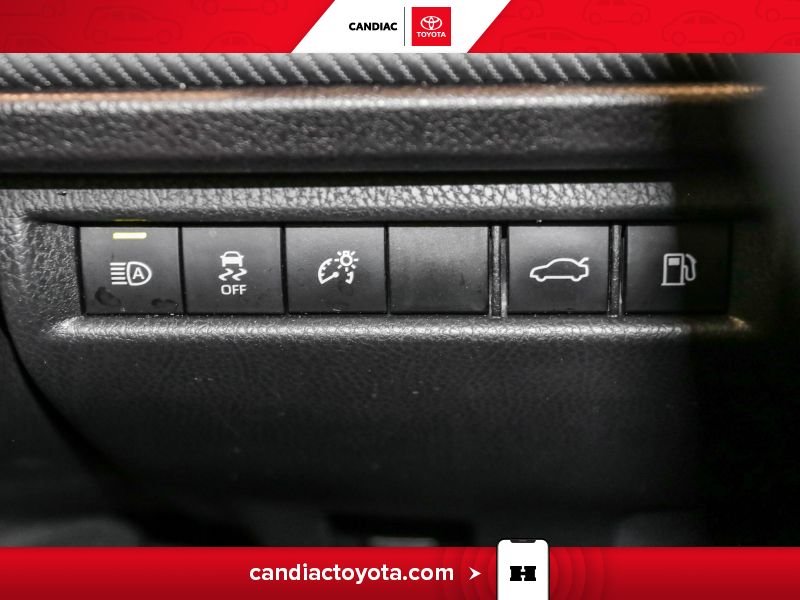 2025 Toyota Camry Grey Blainville - photo #18