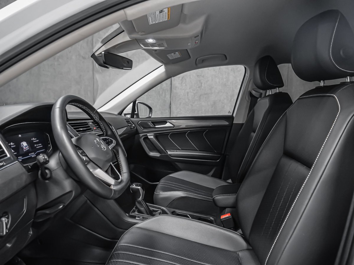 2022 Volkswagen Tiguan COMFORTLINE White Montreal - photo #12