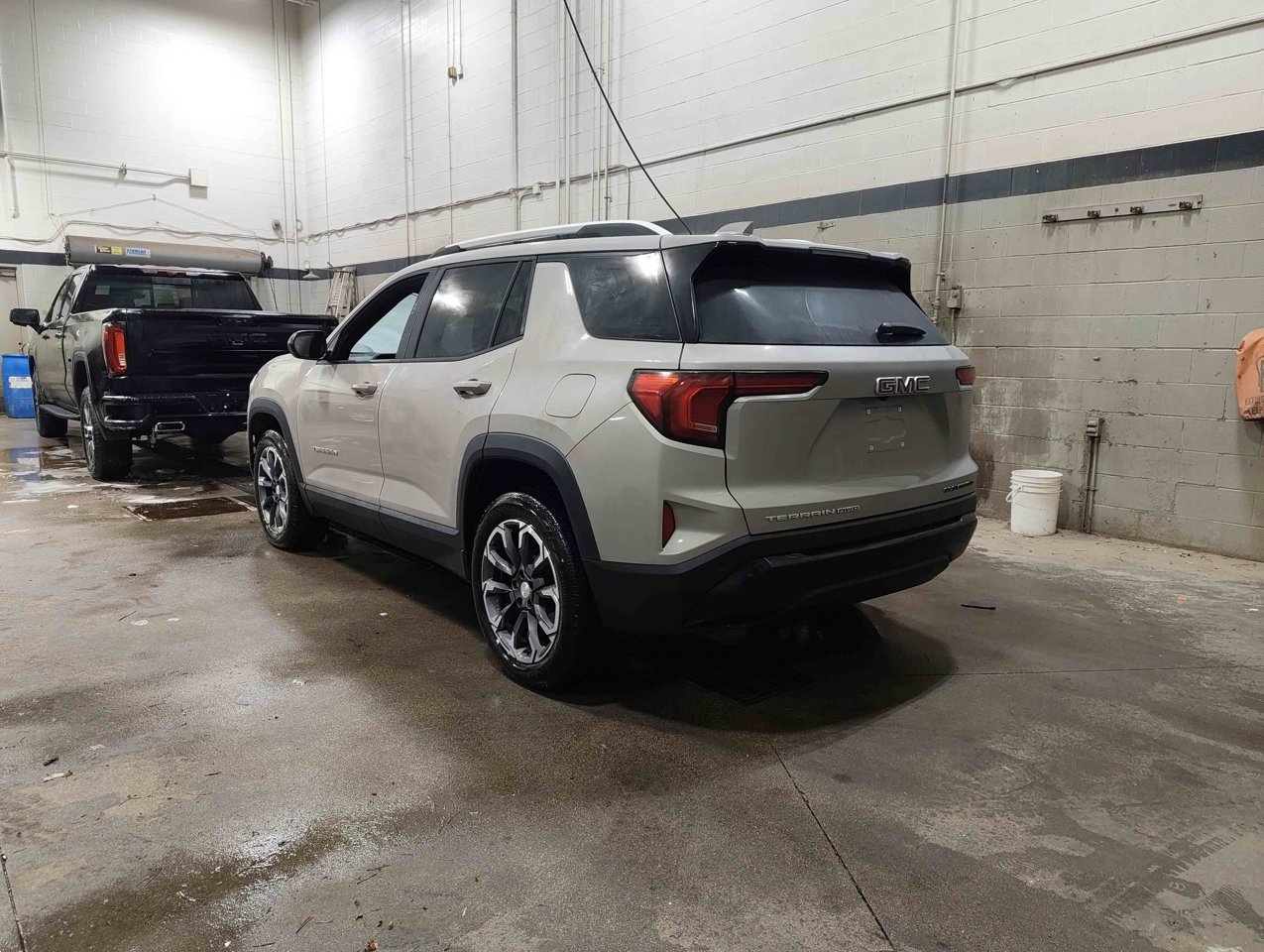 2025 GMC Terrain AWD 4dr Elevation Grey Sherwood Park - photo #4