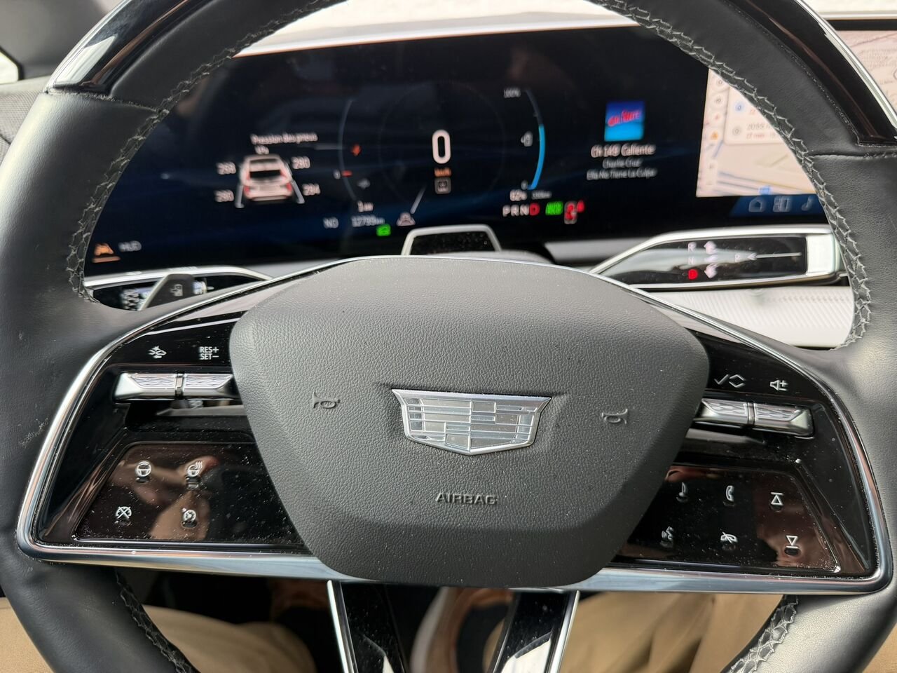 2025 Cadillac OPTIQ Sport AWD FINANCEMENT À PARTIR 3.99% Silver Laval - photo #29