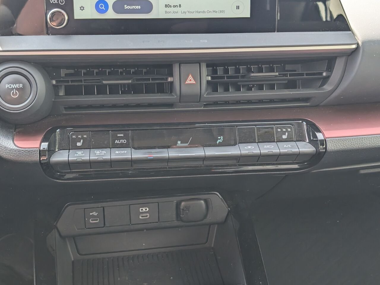 2026 Toyota Prius hybride branchable JTDACACUXT3057003 Grey Sherbrooke - photo #10