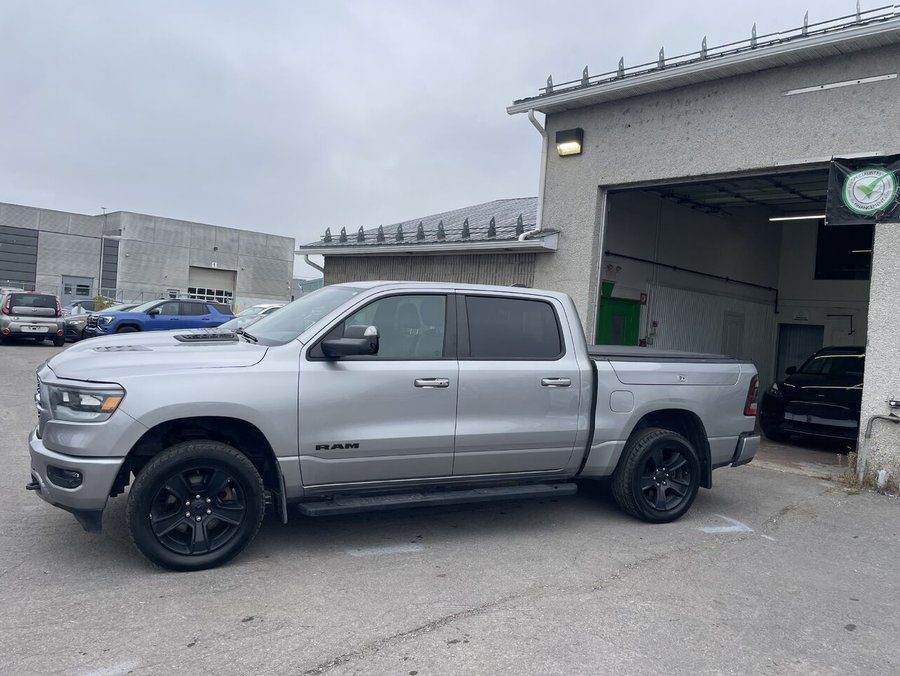 2022 Ram 1500 Sport cabine d'équipe 4x4 caisse de 5 pi 7 po Grey