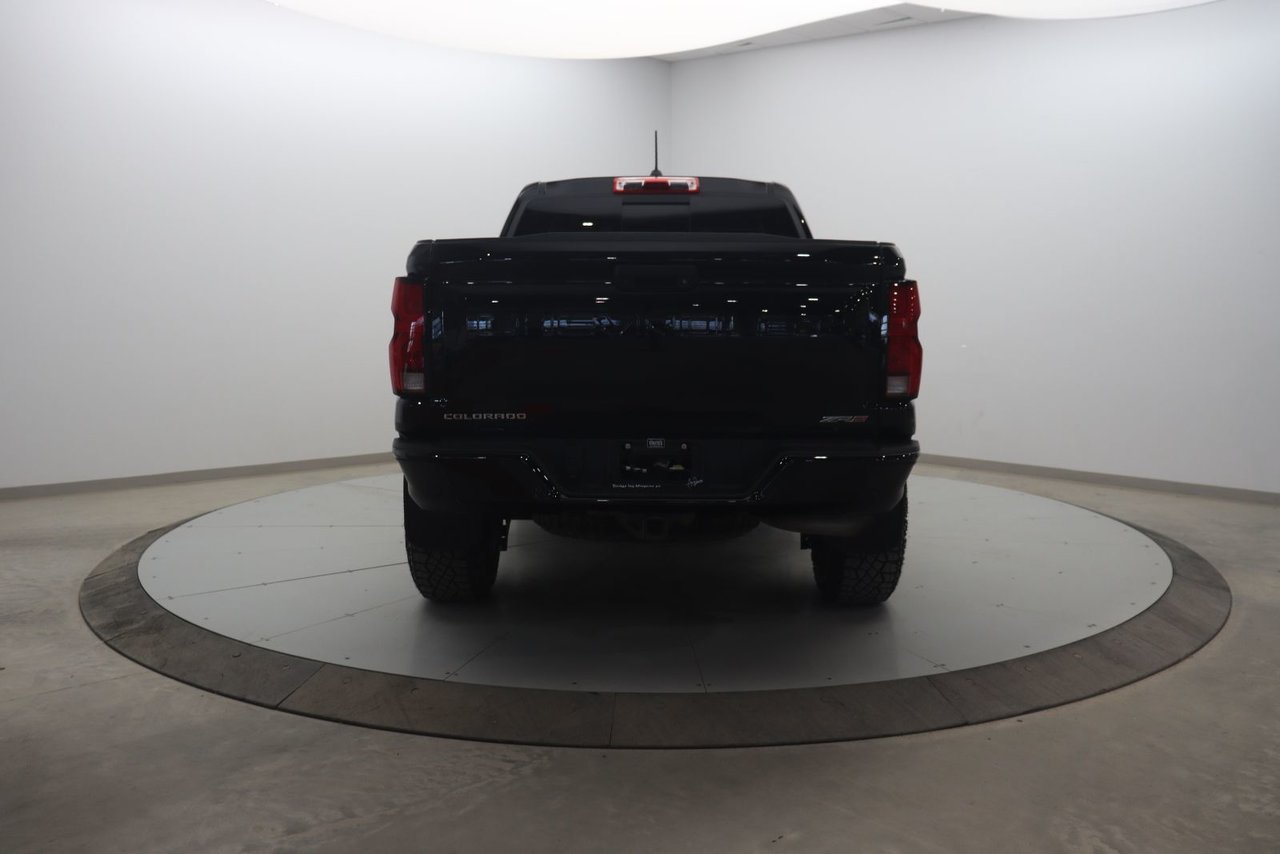 2024 Chevrolet Colorado VIN 1GCPTFEK8R1162906 Black Baie-Comeau - photo #4