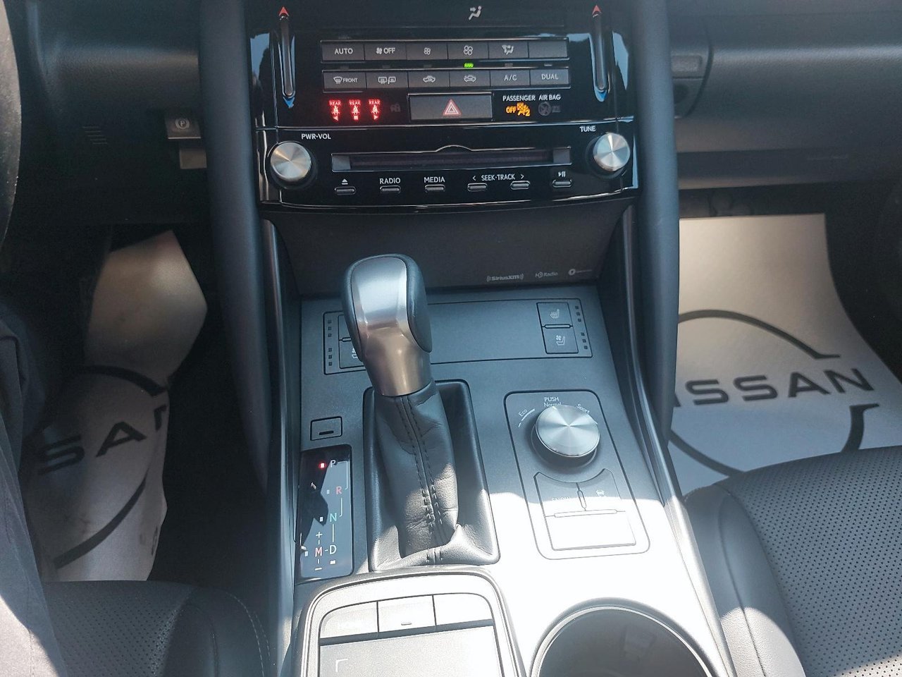 Lexus IS IS 300 2025 Gris Baie-Comeau - photo #14