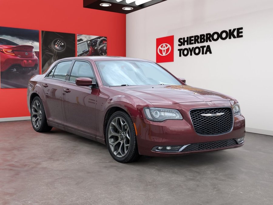 Chrysler 300 300S/SIÈGES CHAUFFANTS/CAMÉRA DE RECUL/AC BIZONE/ENTRÉE SANS CLÉ 2018 Rouge