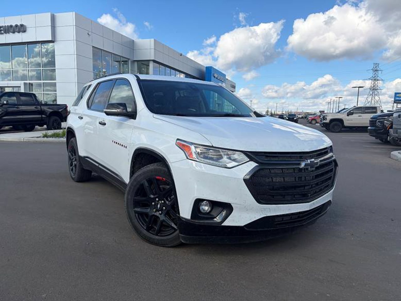 2021 Chevrolet Traverse AWD 4dr Premier White Sherwood Park - photo #1