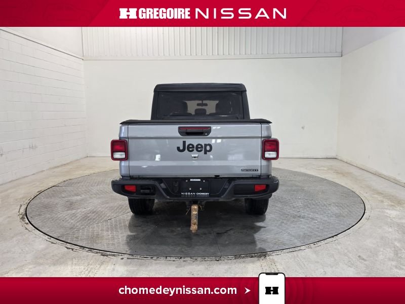 2021 Jeep Gladiator White Laval - photo #8