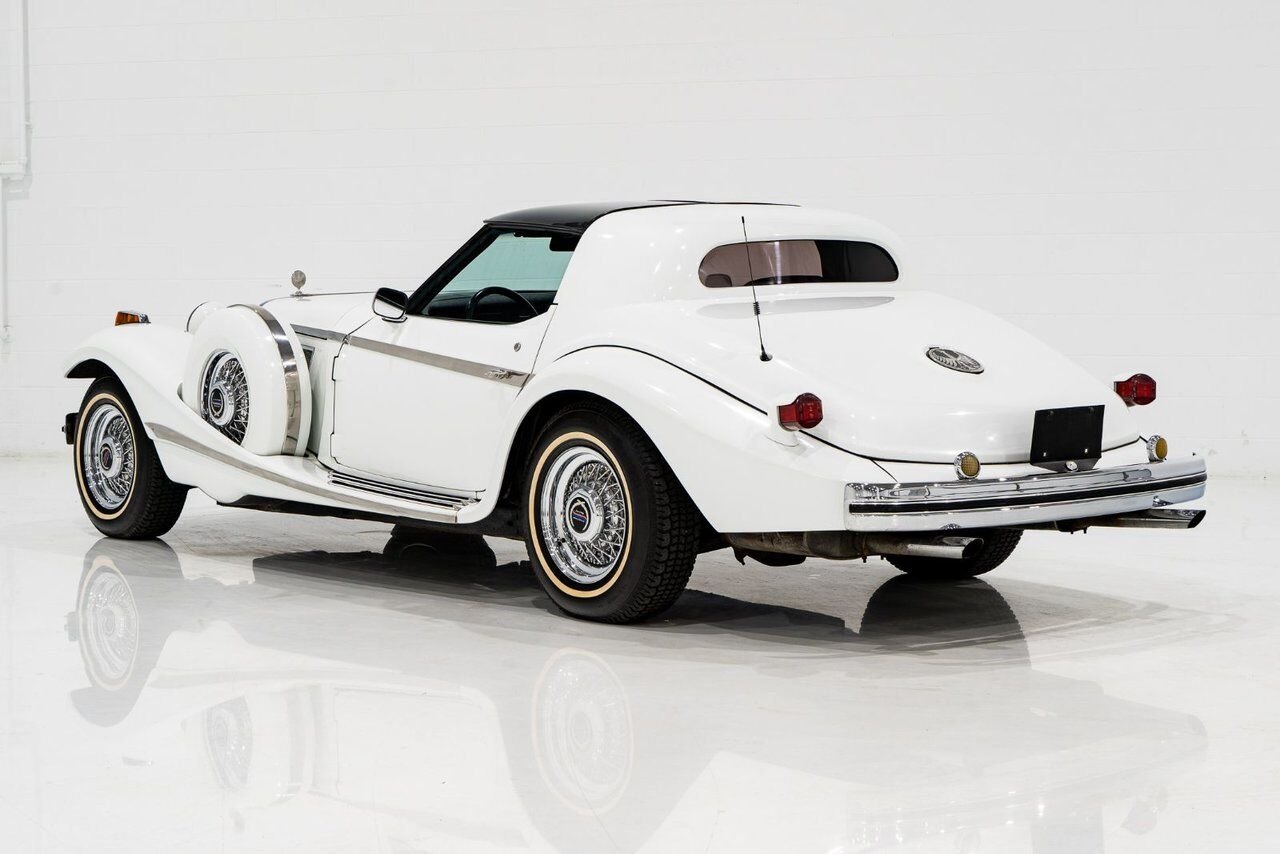 Phillips Motor Car Berlina Coupe Only 1 of 78 produced. Very rare | PRIX EN USD 1981 Blanc Montréal - photo #47
