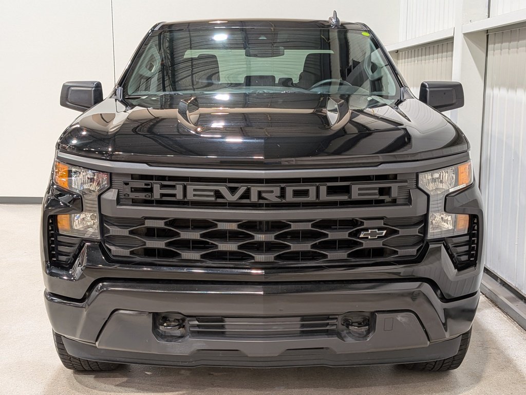 2022 Chevrolet Silverado 1500 4WD Crew Cab 157" Custom Black Val-David - photo #3