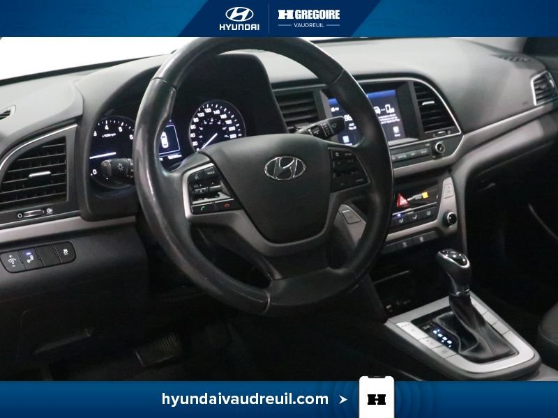 Hyundai Elantra 2018 Argent Laval - photo #15