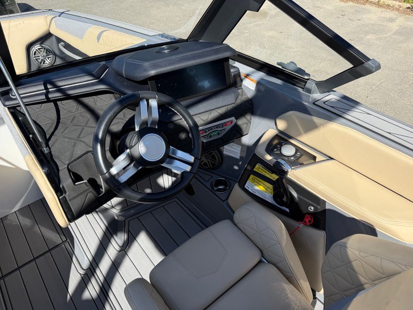SUPER NAUTIQUE GS22 2023 Beige Ste-Agathe des Monts - photo #7