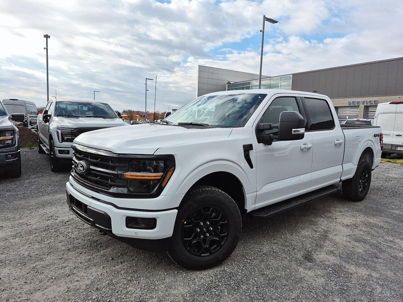 Ford F-150 2F460 | XLT 2026 Blanc Oxford Saint-Jérôme - photo #1