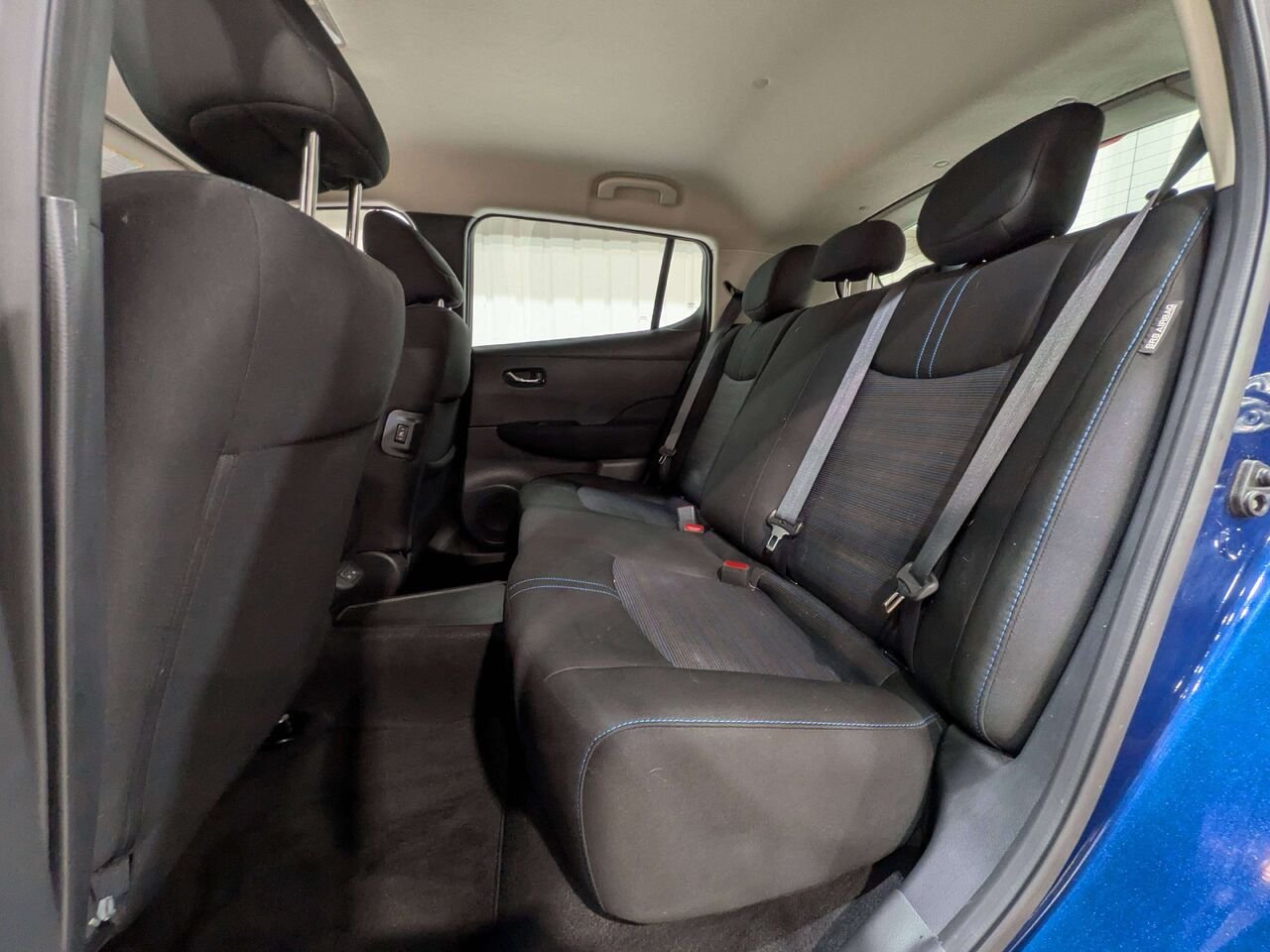 2024 Nissan LEAF SV PLUS Hatchback Blue Val-David - photo #10