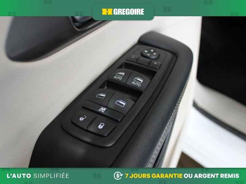 Chrysler Pacifica R3730 | TOURING CAMERA BLUETOOTH VOLANT/SIEGES CHAUFFANTS 2024 Blanc Laval - photo #22