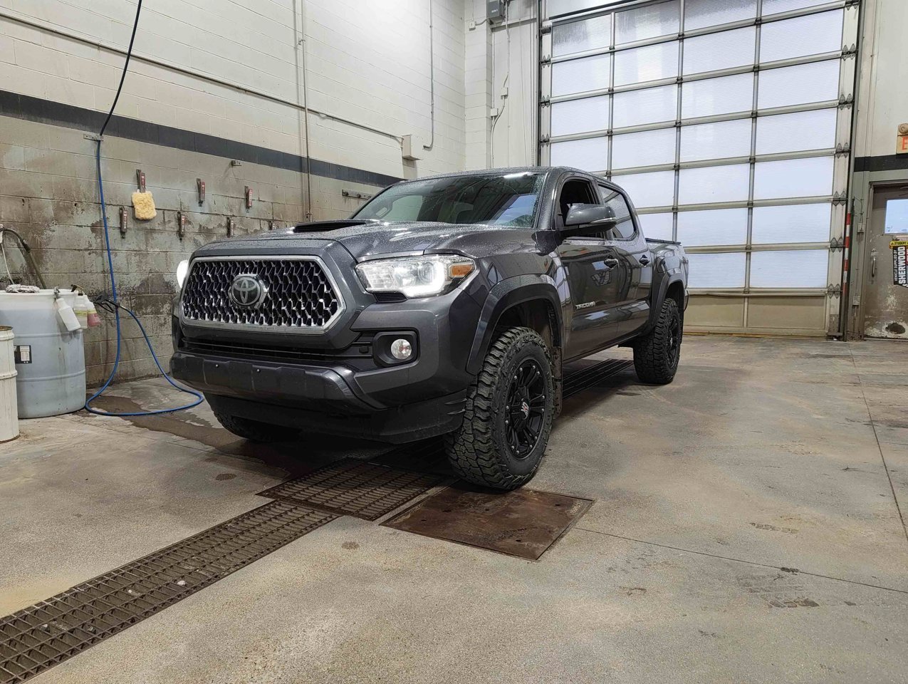 2019 Toyota Tacoma 4x4 Double Cab V6 Manual TRD Sport Grey Sherwood Park - photo #3