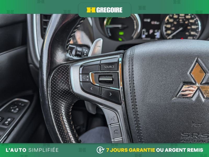 2020 Mitsubishi Outlander Plug-In Hybrid Black Saint-Eustache - photo #13
