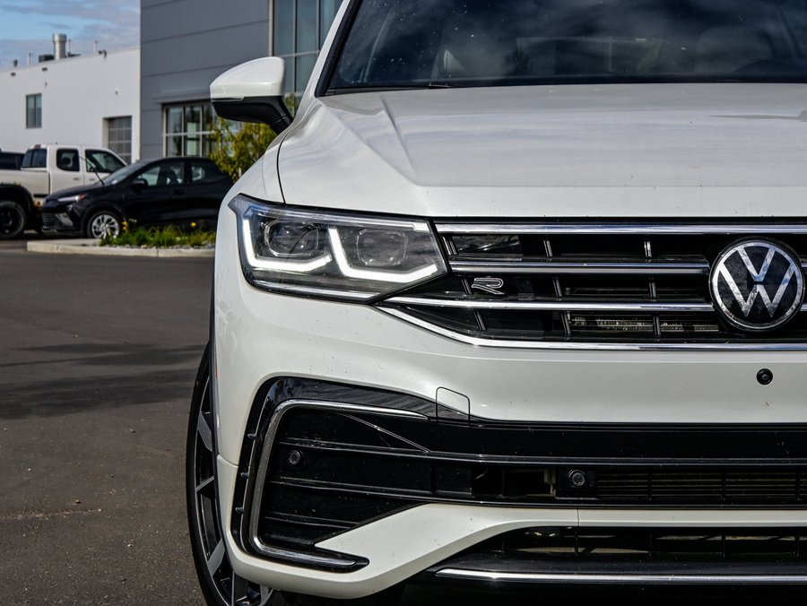 2024 Volkswagen Tiguan Highline R-Line 4Motion 2.0T | Panoramic Sunroof White
