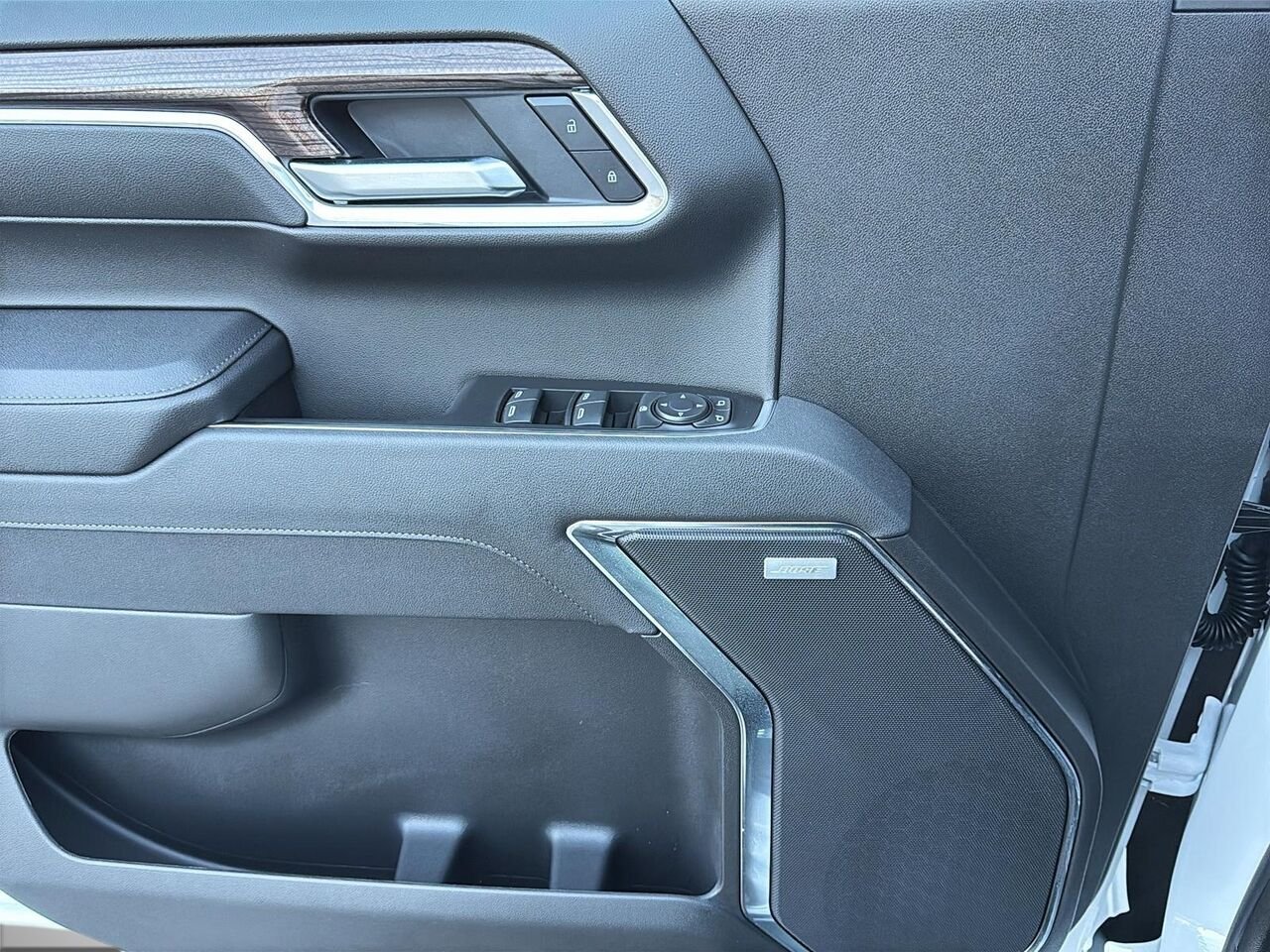 CHEVROLET Silverado 1500 LT TRAIL BOSS 2026 BLANC SOMMET Saint-Hyacinthe - photo #9