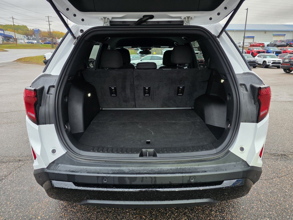 2025 GMC Terrain Elevation AWD White Mont-Laurier - photo #40