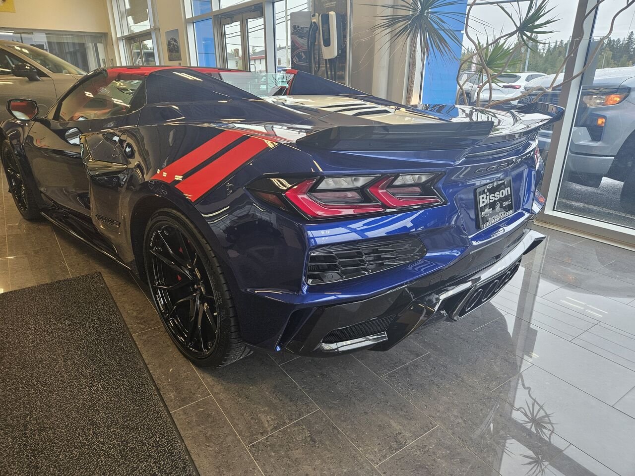 2027 Chevrolet Corvette Grand Sport cabriolet 2 portes avec 3LT Admiral Blue Metallic Thetford Mines - photo #3