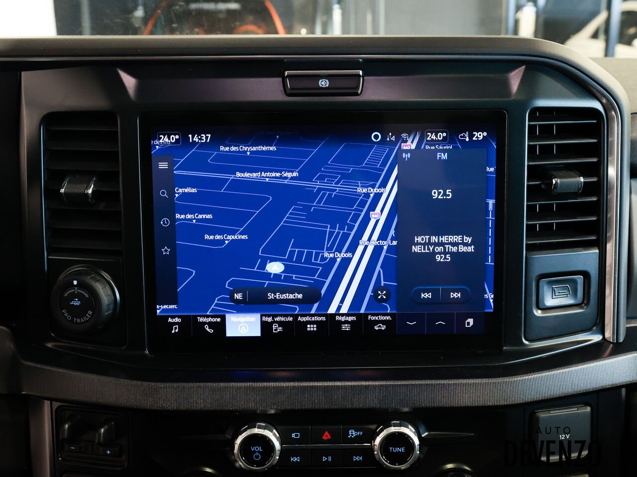 2025 Ford Super Duty F-250 SRW Black Saint-Eustache - photo #17