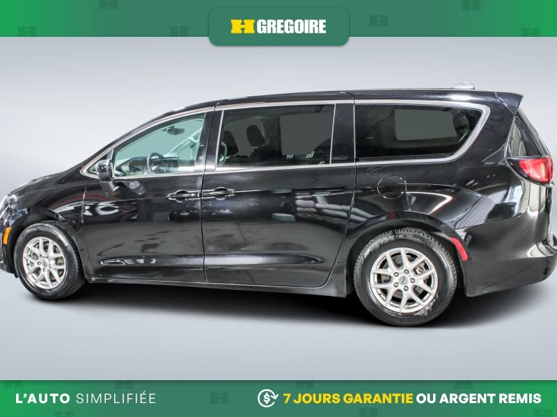Chrysler Grand Caravan 2024 Noir Laval - photo #4