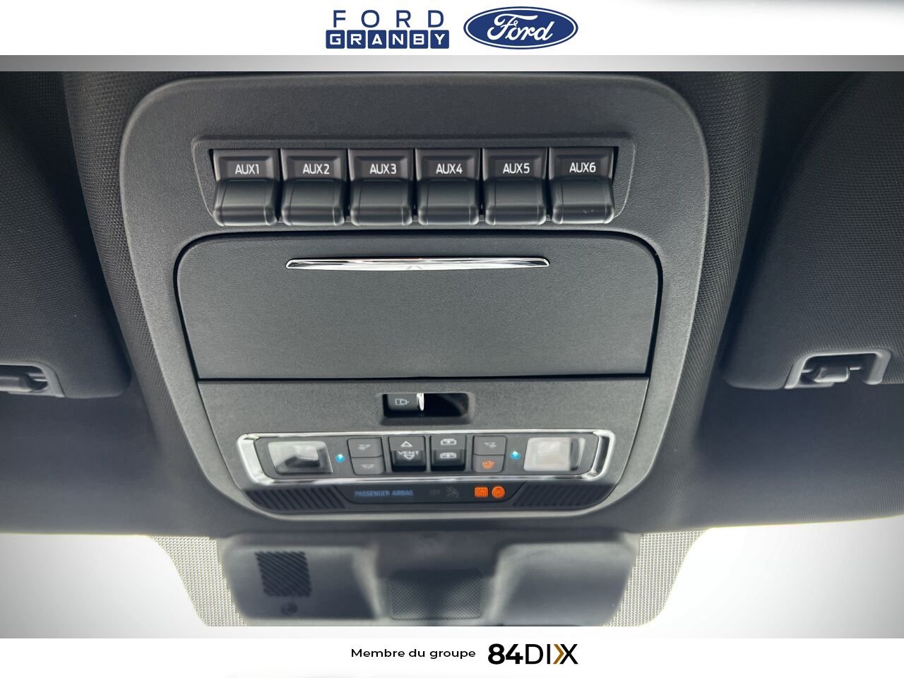 Ford SUPER DUTY F-250 SRW 2026 Gris Granby - photo #29