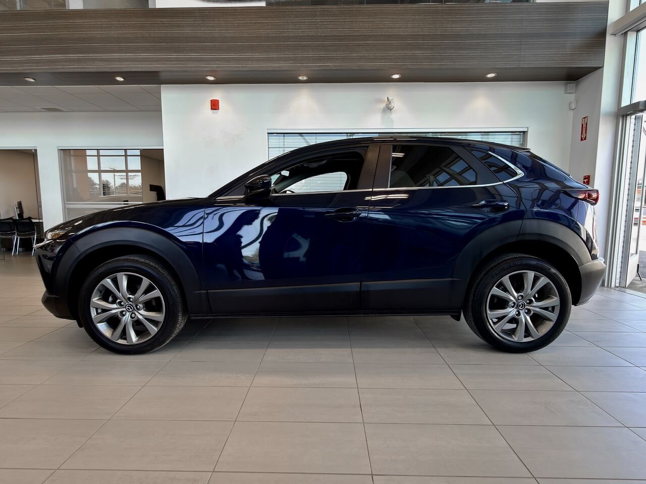 Mazda CX-30 GS-LUXE 2024 Bleu Notre-Dame-des-Prairies - photo #7